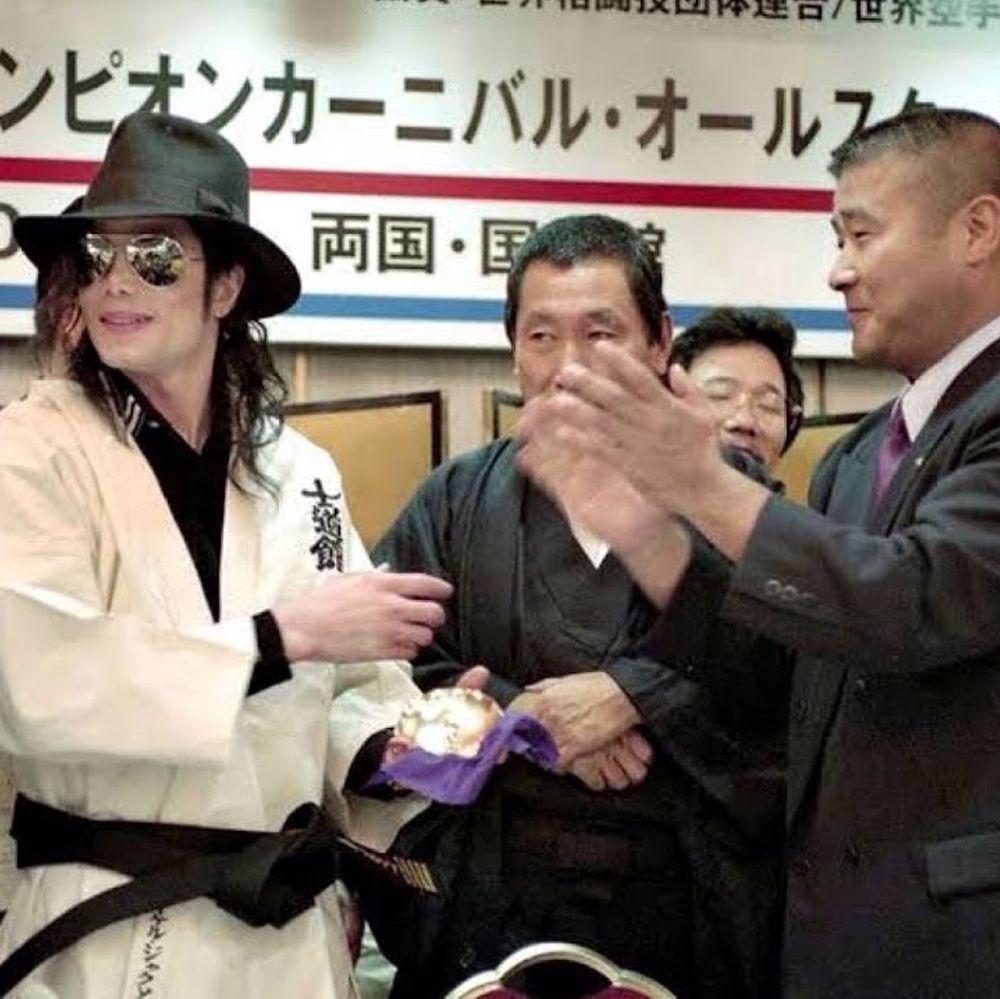 Майкл Джексон таємно був експертом з карате: чорний пояс, Брюс Лі та танцювальні рухи